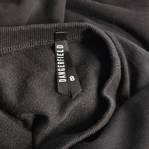 Dangerfield Veggiesaurus Sweatshirt Size US 4 AUS 8 Black Long Sleeve - Picture 7 of 8